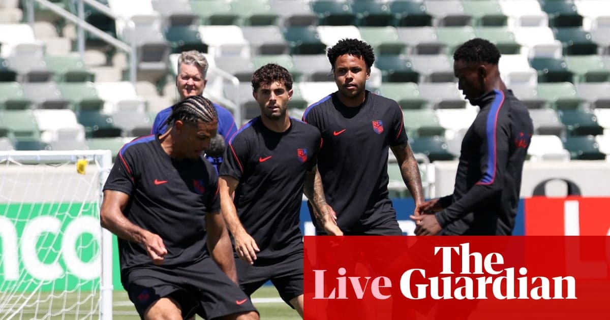 USMNT players in a huddle during a training session ahead of their World Cup 2026 opener against Paraguay at SoFi Stadium.